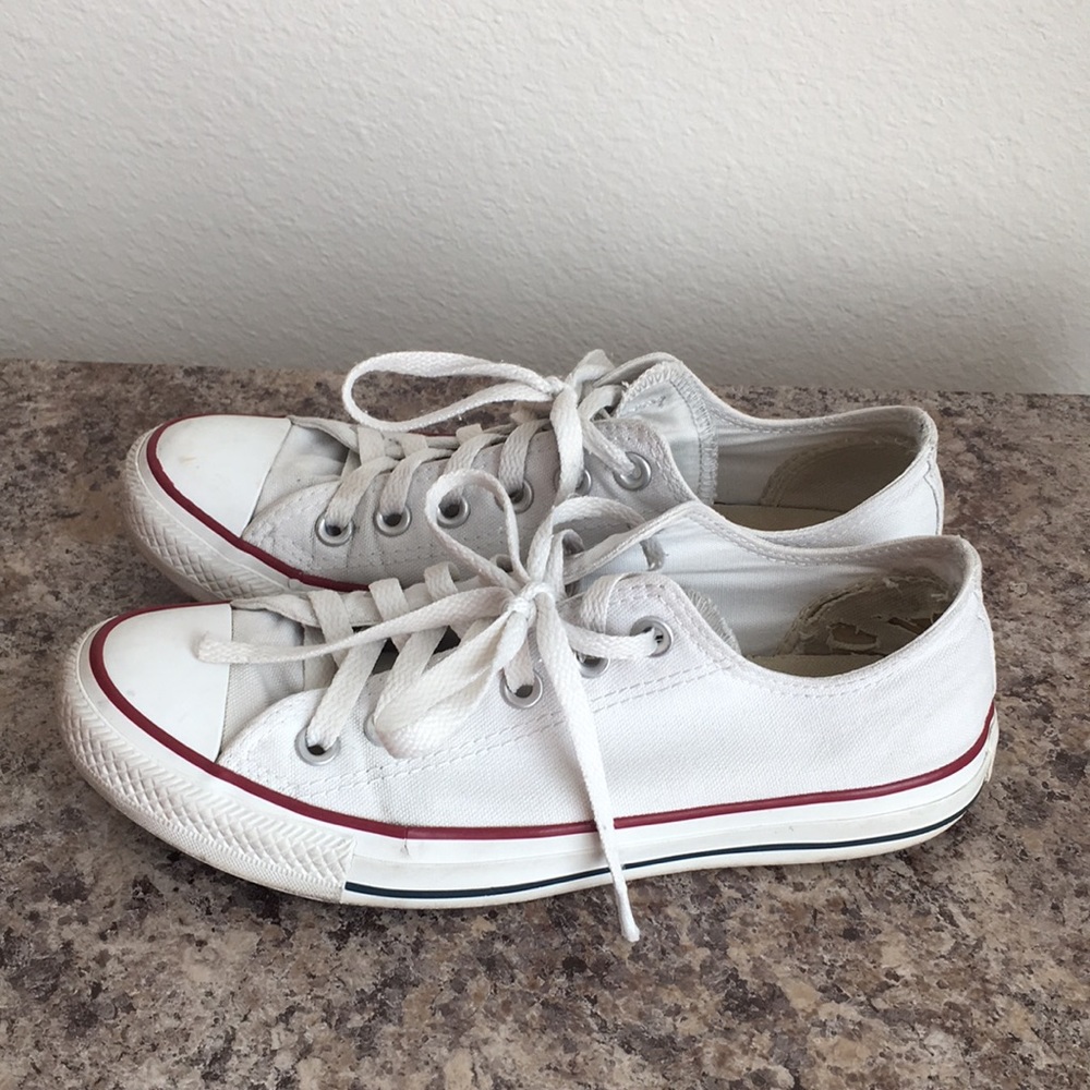 White Converse - Picture 2 of 10